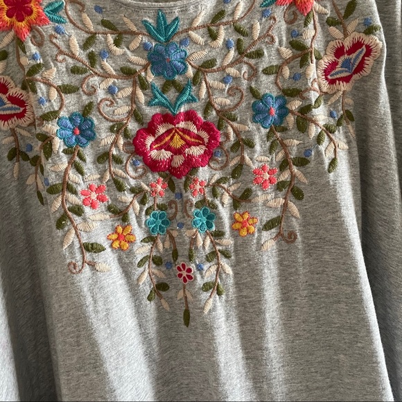 Johnny Was Tuscany 3/4 Sleeve Trapeze Tee - Picture 10 of 16